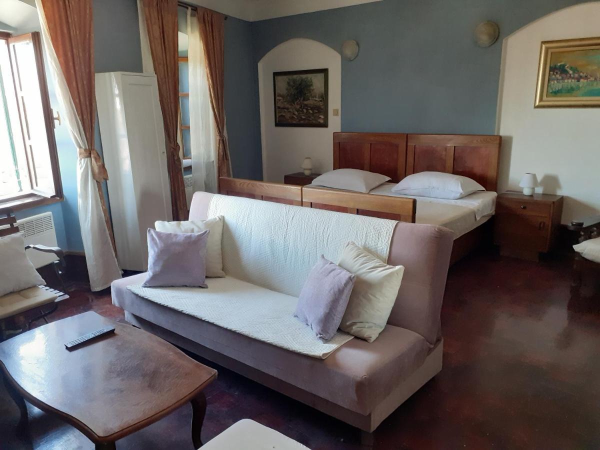 Apartments Sekoko Sibenik Bagian luar foto